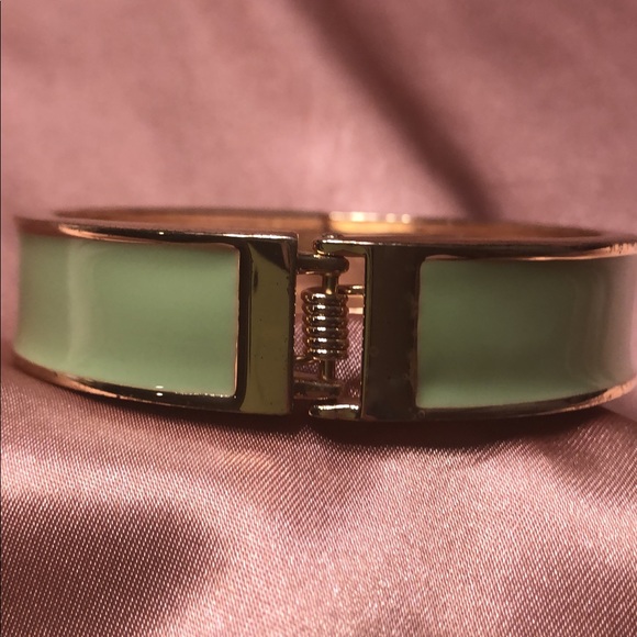 Vintage Mint Green and Gold Tone Cuff Bracelet - Picture 2 of 8